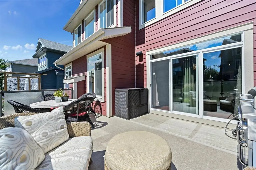 135 Auburn Sound Manor SE Calgary AB T3M 0R9