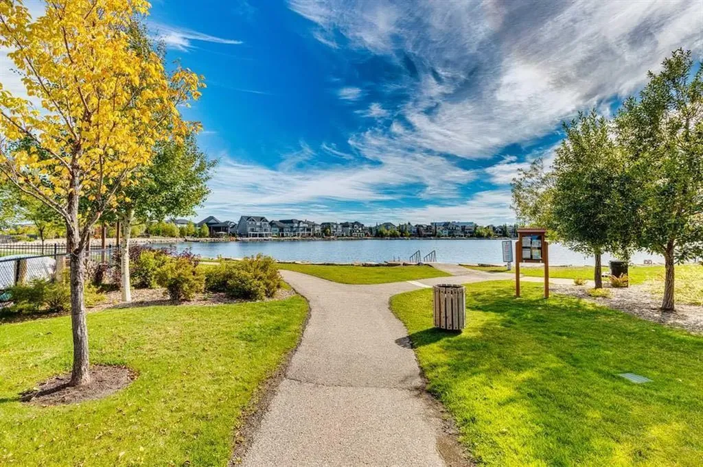 135 Auburn Sound Manor SE Calgary AB T3M 0R9