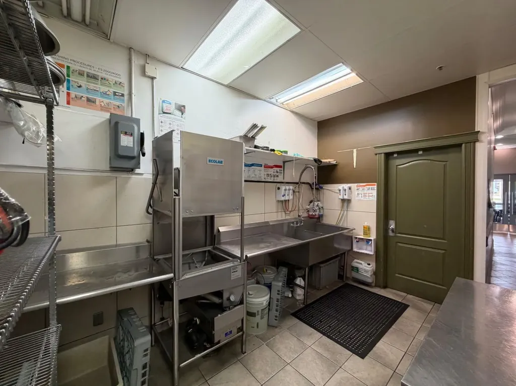 Business Business Avenue Edson AB T7E 1L6