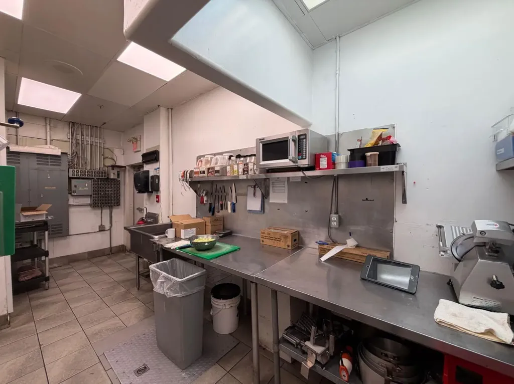 Business Business Avenue Edson AB T7E 1L6