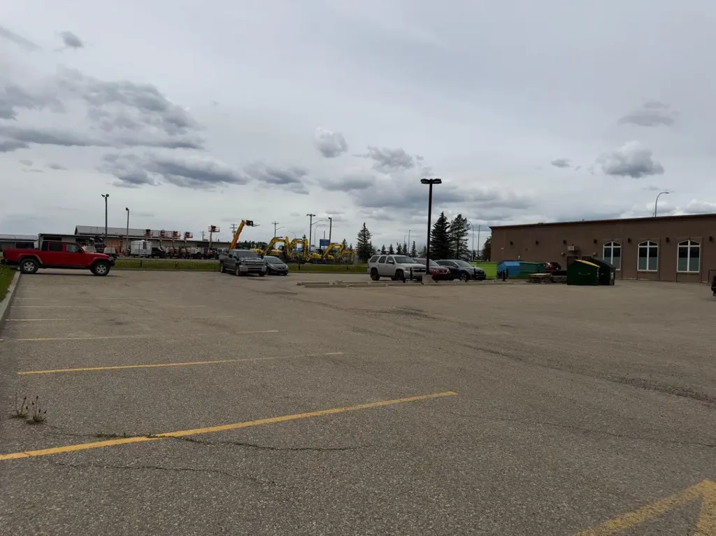 Business Business Avenue Edson AB T7E 1L6