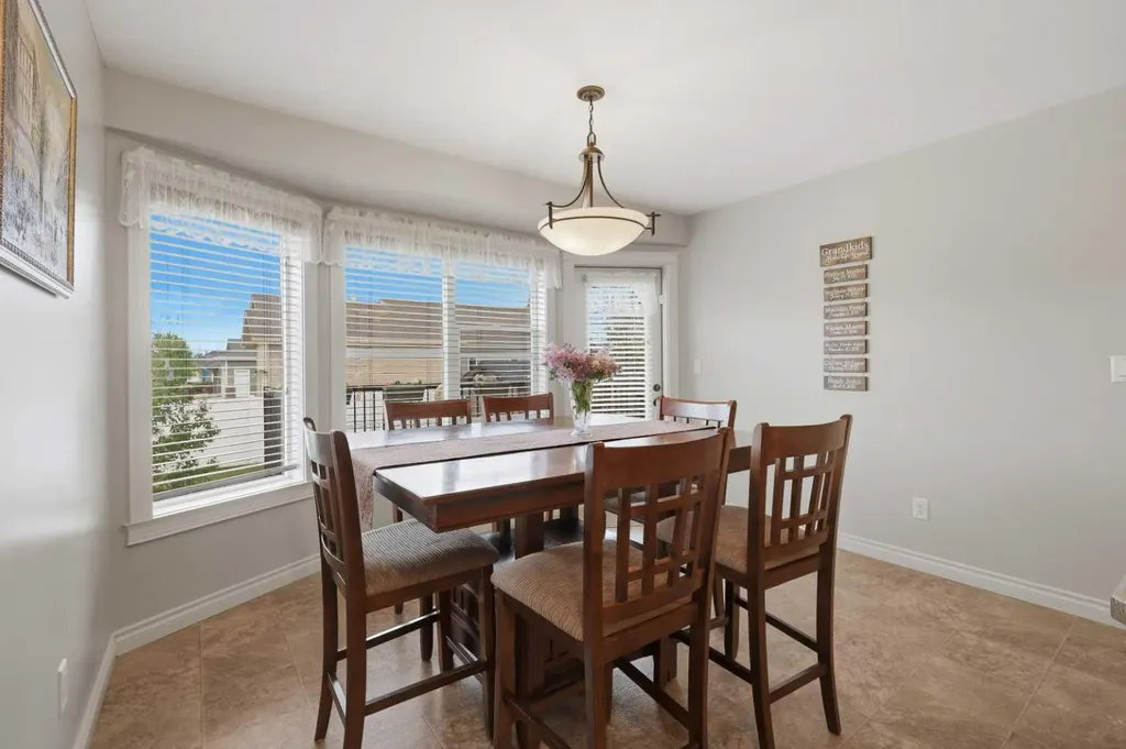 40 Emily Crescent Lacombe AB T4L 0A5