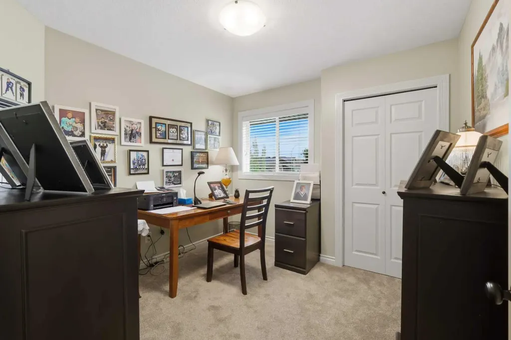 40 Emily Crescent Lacombe AB T4L 0A5