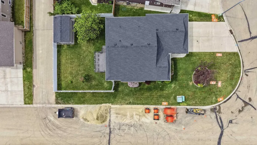 40 Emily Crescent Lacombe AB T4L 0A5