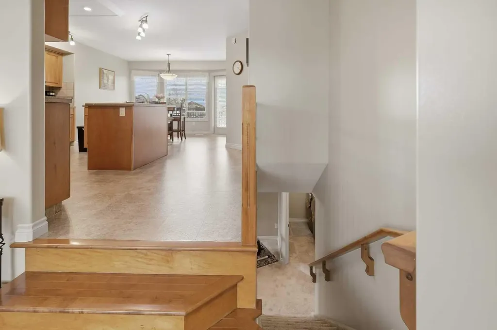 40 Emily Crescent Lacombe AB T4L 0A5