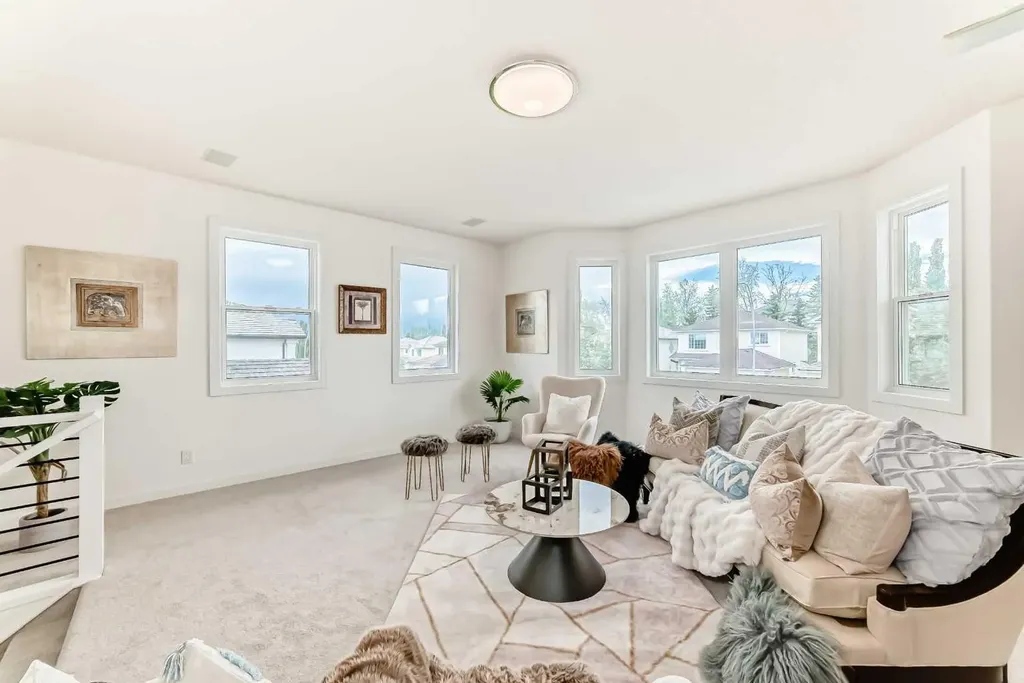 50 Hampstead Terrace NW Calgary AB T3A 5Y5