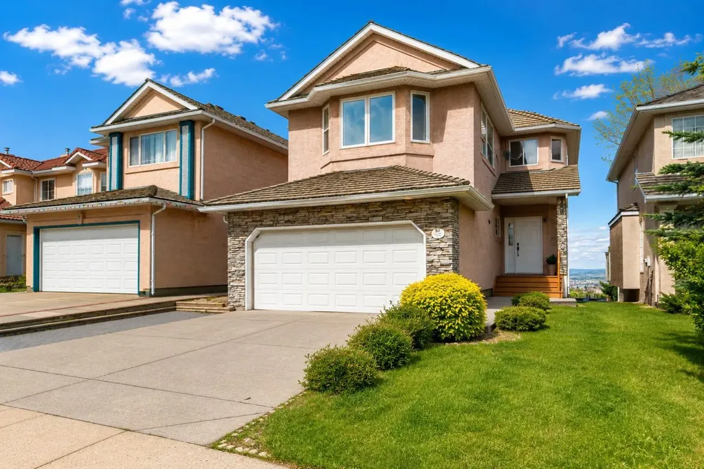 50 Hampstead Terrace NW Calgary AB T3A 5Y5