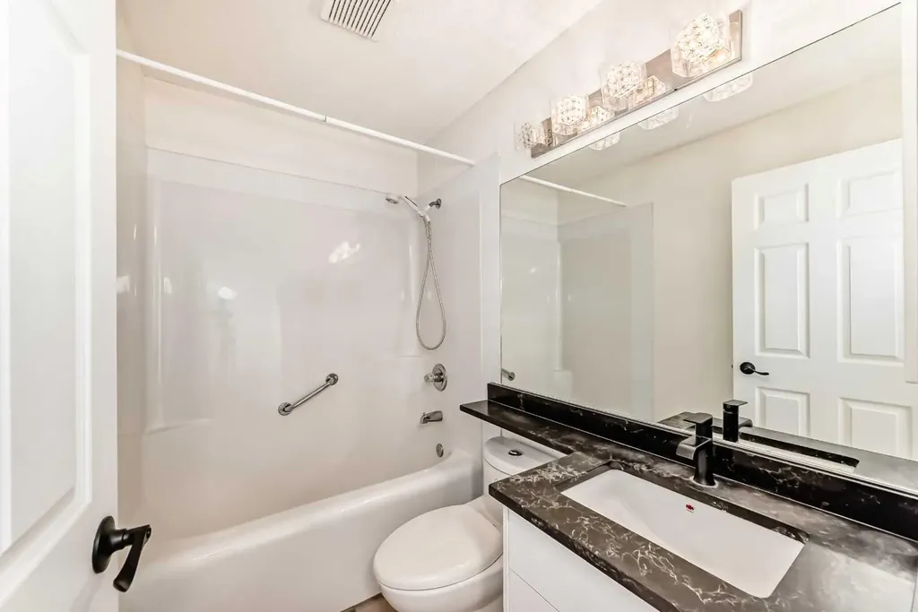 50 Hampstead Terrace NW Calgary AB T3A 5Y5