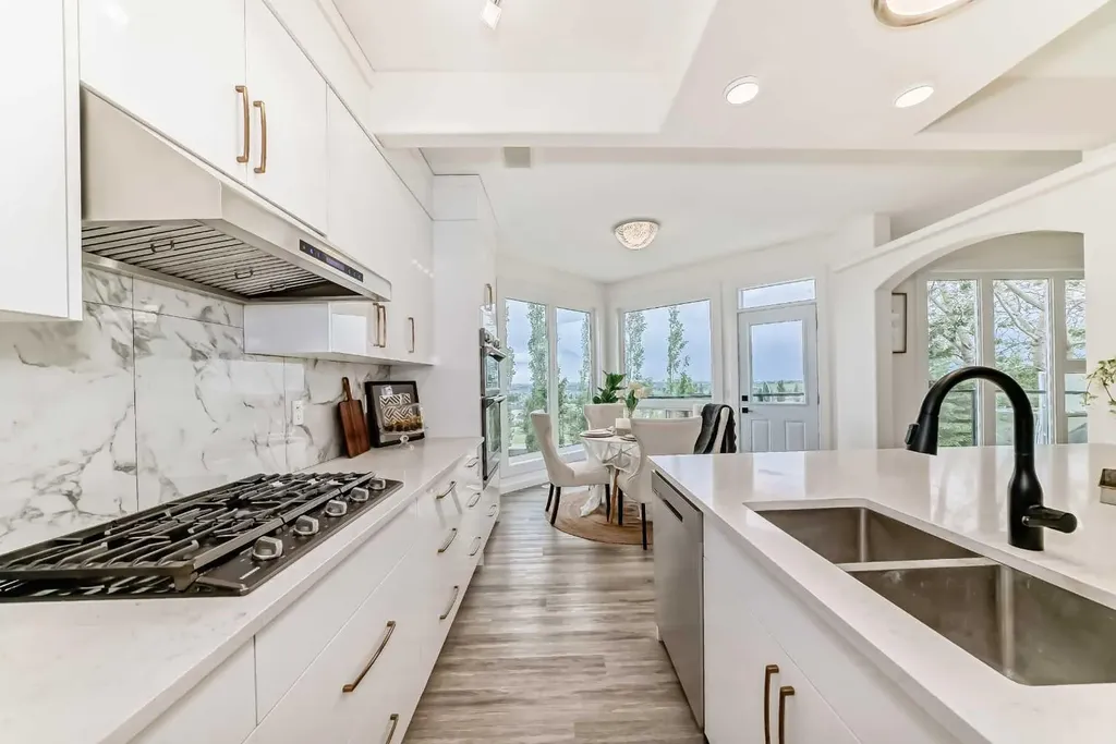 50 Hampstead Terrace NW Calgary AB T3A 5Y5
