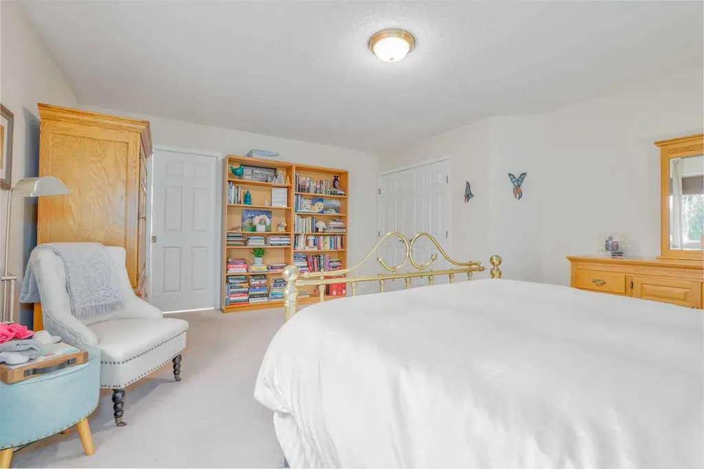 210 Mt Douglas Court SE Calgary AB T2Z3J8