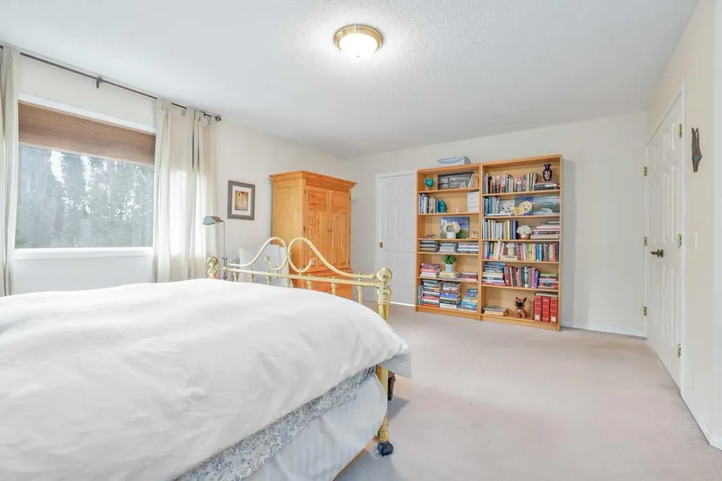 210 Mt Douglas Court SE Calgary AB T2Z3J8