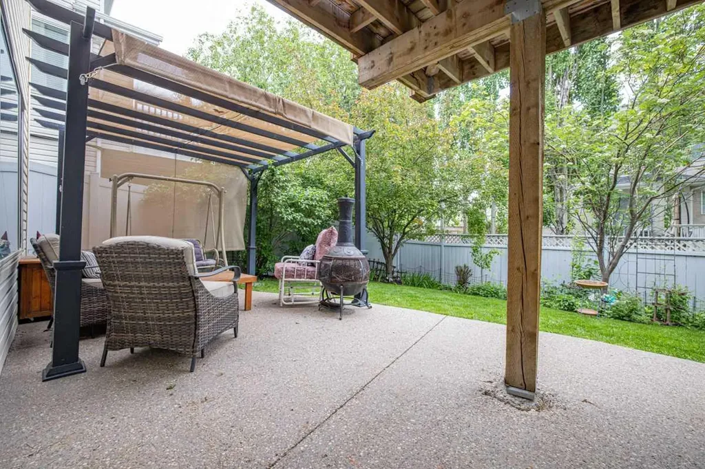 210 Mt Douglas Court SE Calgary AB T2Z3J8