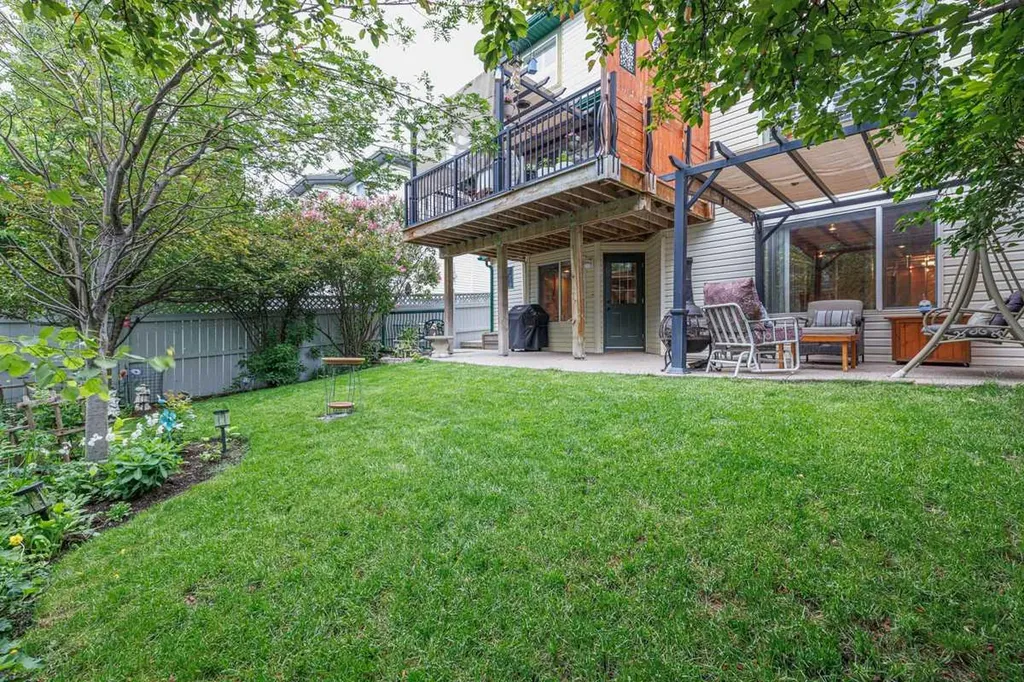 210 Mt Douglas Court SE Calgary AB T2Z3J8