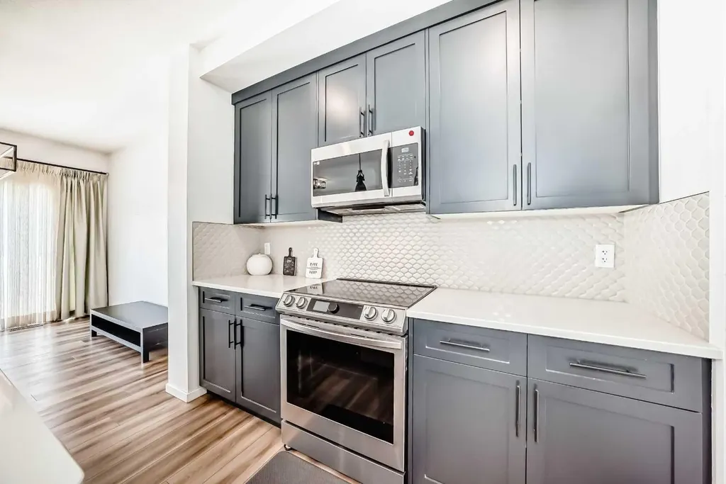 91 Walcrest Way SE Calgary AB T2X 4G2