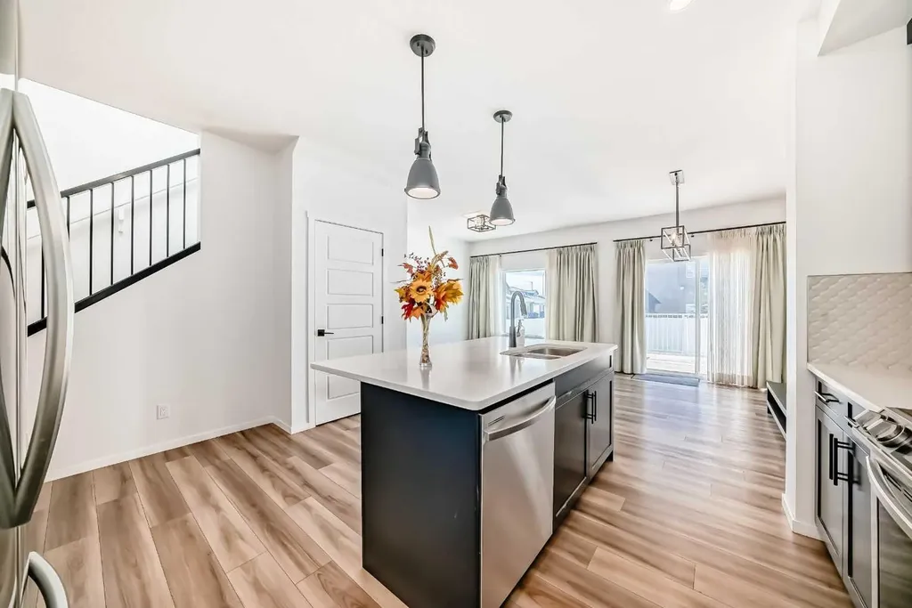 91 Walcrest Way SE Calgary AB T2X 4G2