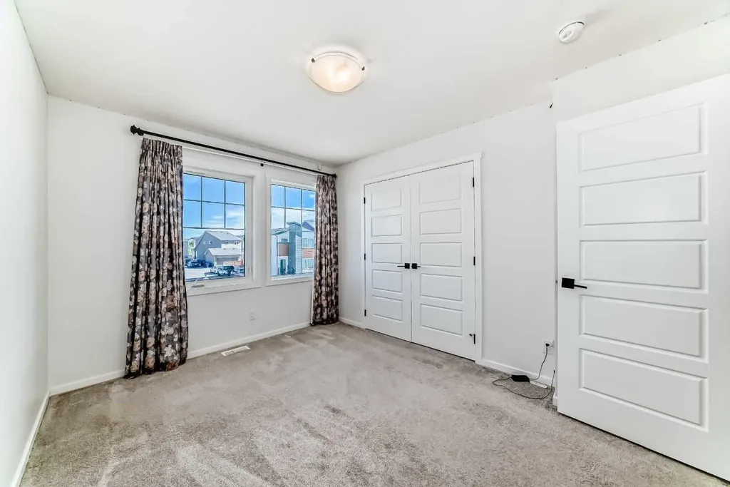 91 Walcrest Way SE Calgary AB T2X 4G2