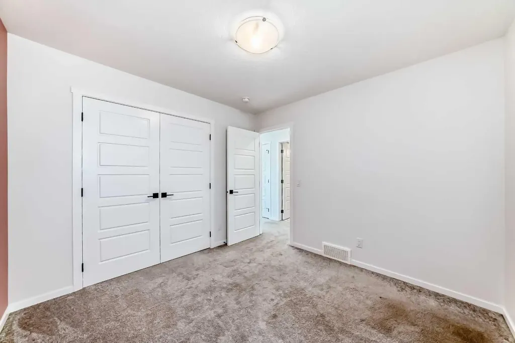 91 Walcrest Way SE Calgary AB T2X 4G2