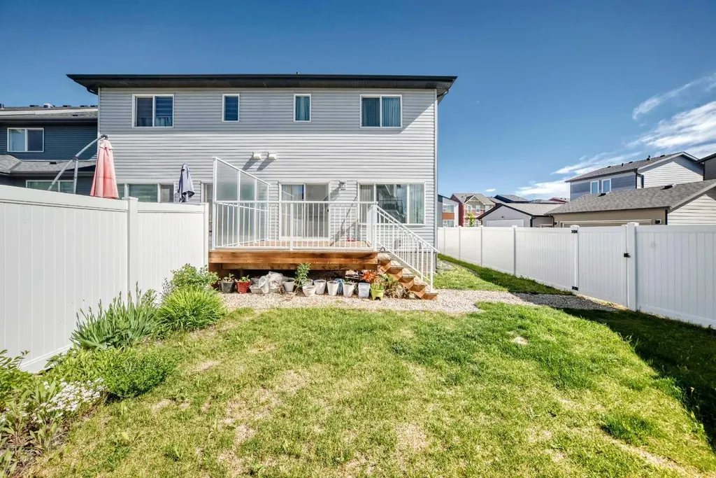91 Walcrest Way SE Calgary AB T2X 4G2