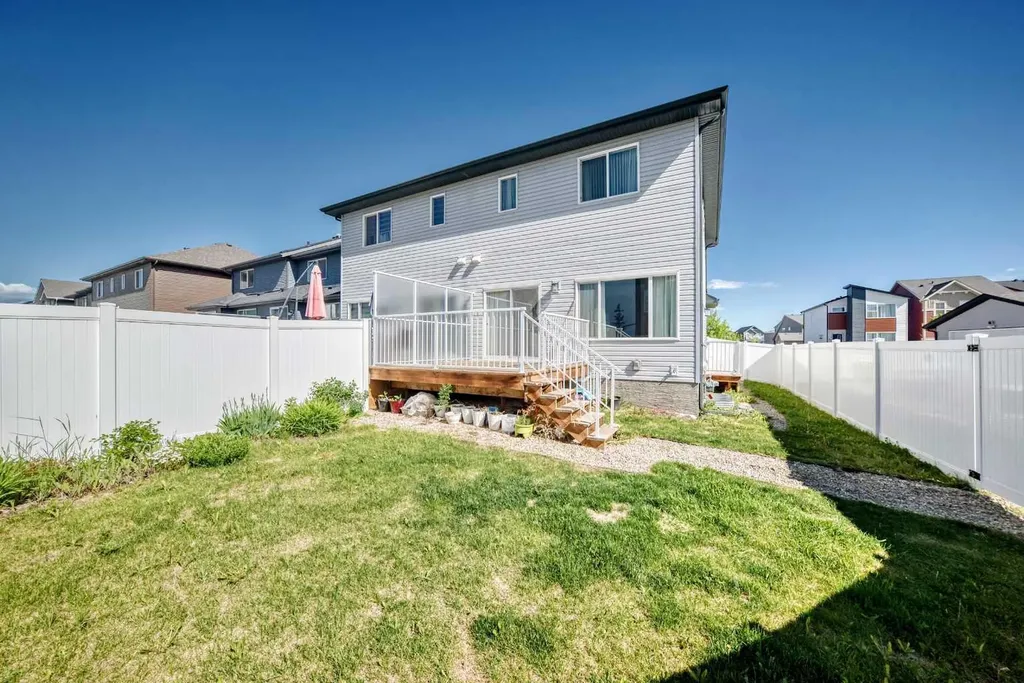91 Walcrest Way SE Calgary AB T2X 4G2