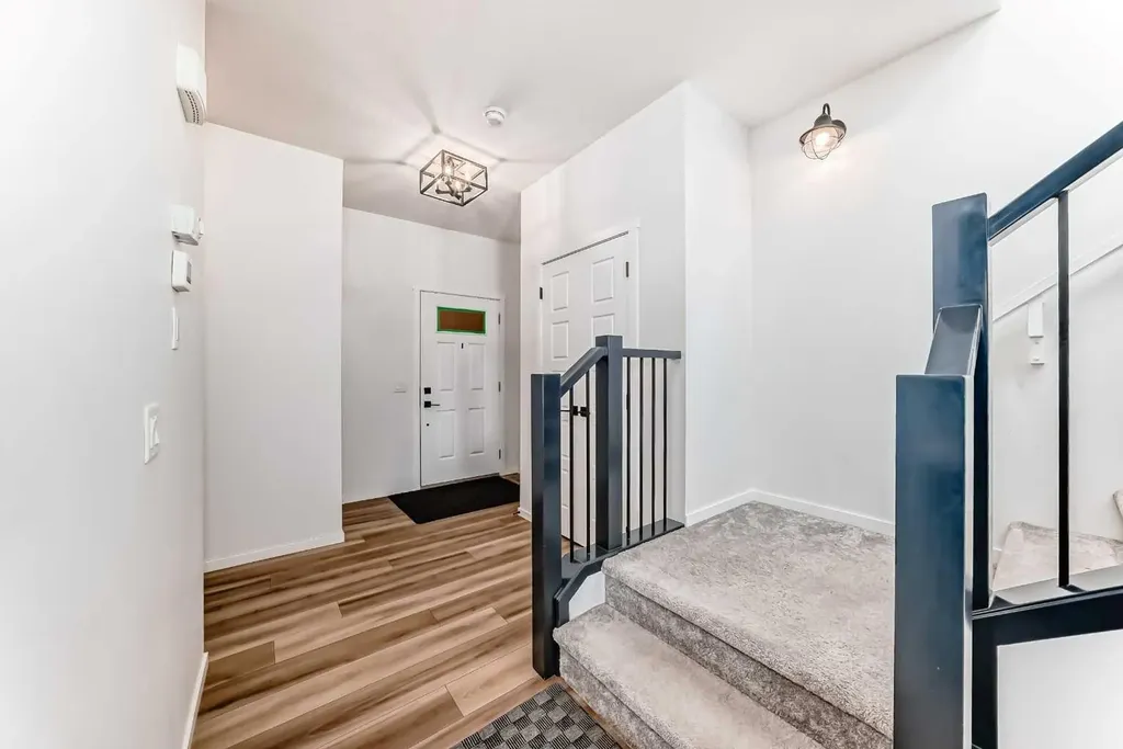 91 Walcrest Way SE Calgary AB T2X 4G2