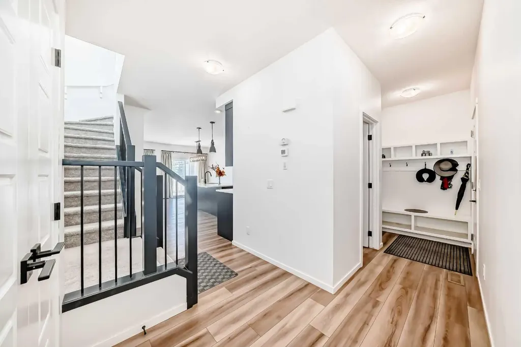 91 Walcrest Way SE Calgary AB T2X 4G2