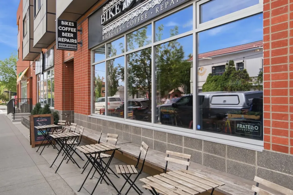 930 Centre Avenue NE Calgary AB T2E9C8