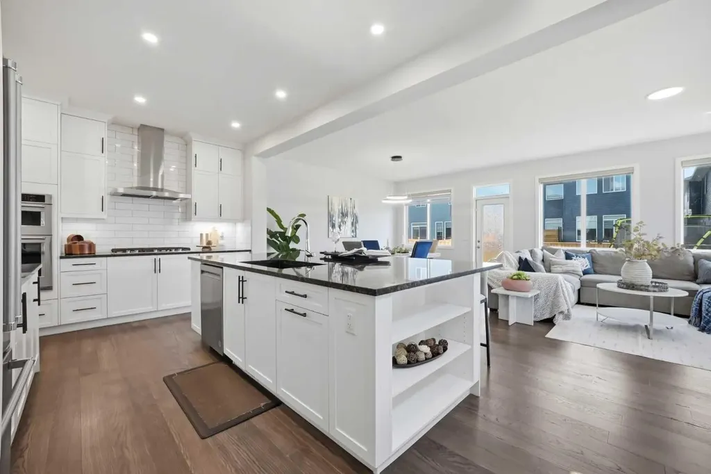 114 Corner Meadows Grove NE Calgary AB T3N 2C3