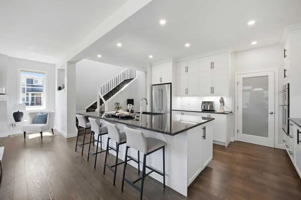 114 Corner Meadows Grove NE Calgary AB T3N 2C3