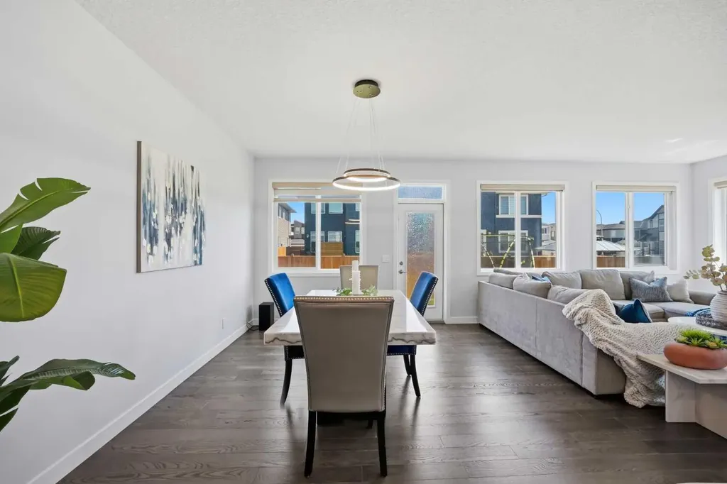 114 Corner Meadows Grove NE Calgary AB T3N 2C3