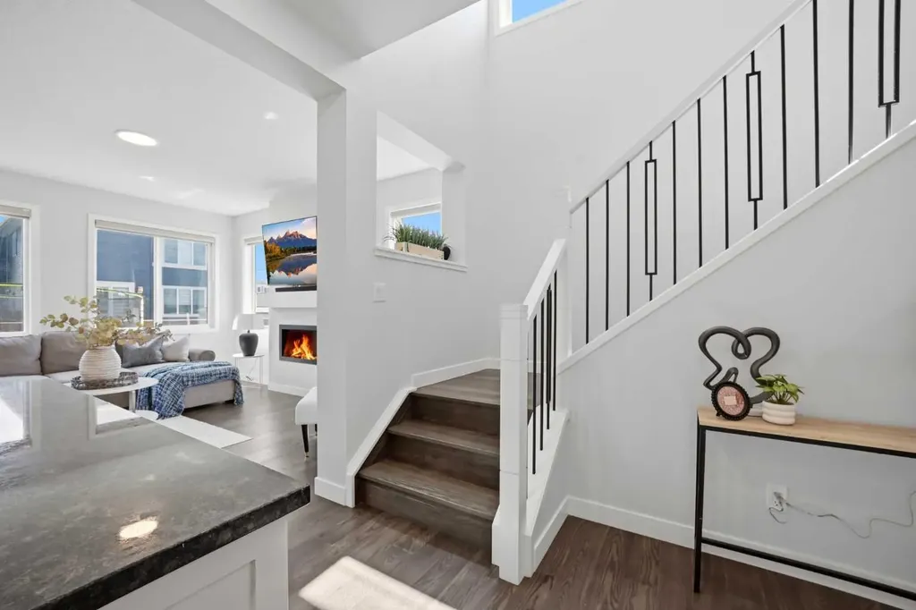 114 Corner Meadows Grove NE Calgary AB T3N 2C3