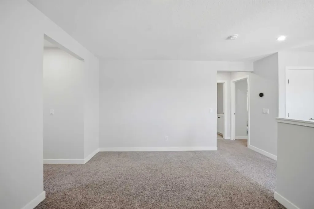 114 Corner Meadows Grove NE Calgary AB T3N 2C3