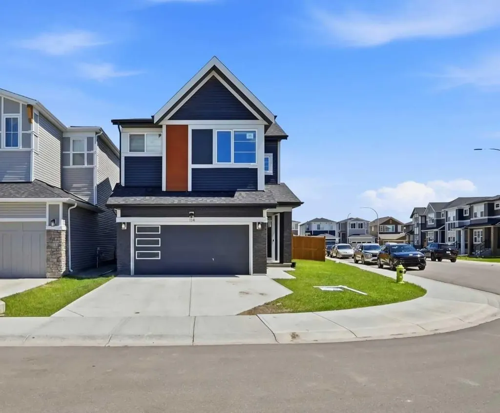 114 Corner Meadows Grove NE Calgary AB T3N 2C3