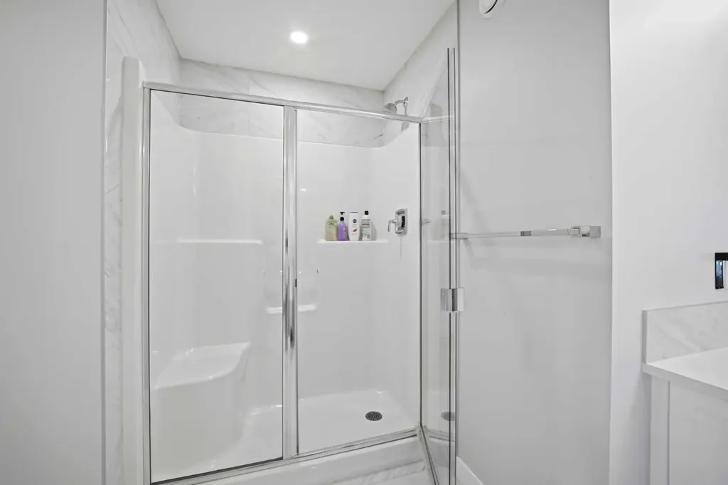 114 Corner Meadows Grove NE Calgary AB T3N 2C3