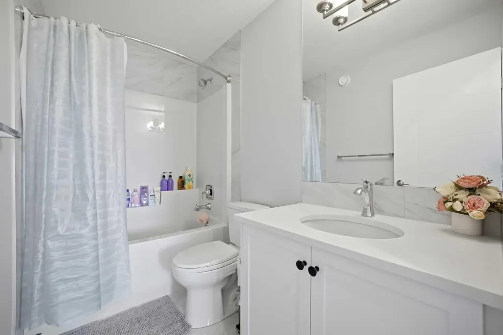 114 Corner Meadows Grove NE Calgary AB T3N 2C3