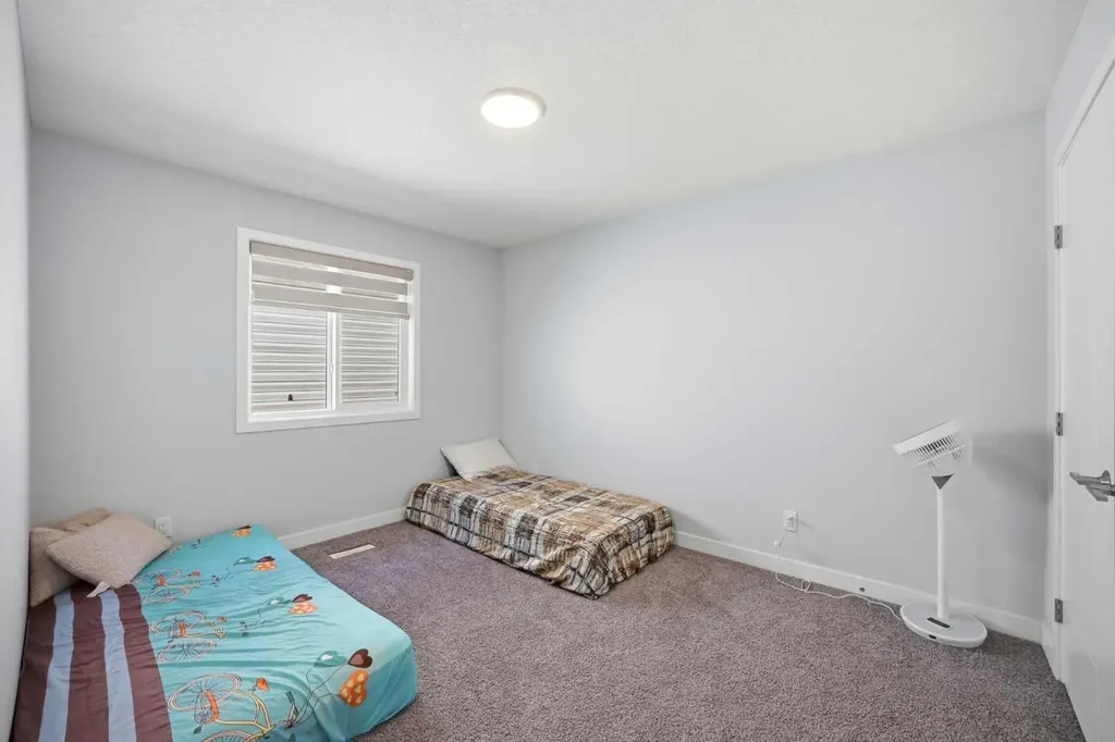114 Corner Meadows Grove NE Calgary AB T3N 2C3