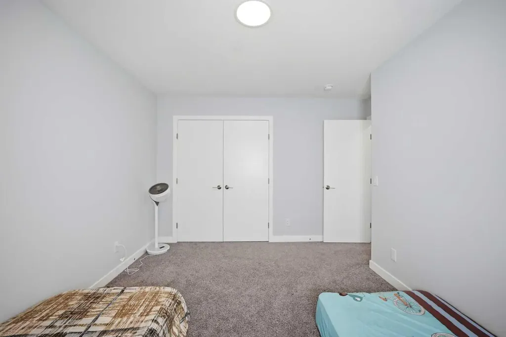 114 Corner Meadows Grove NE Calgary AB T3N 2C3