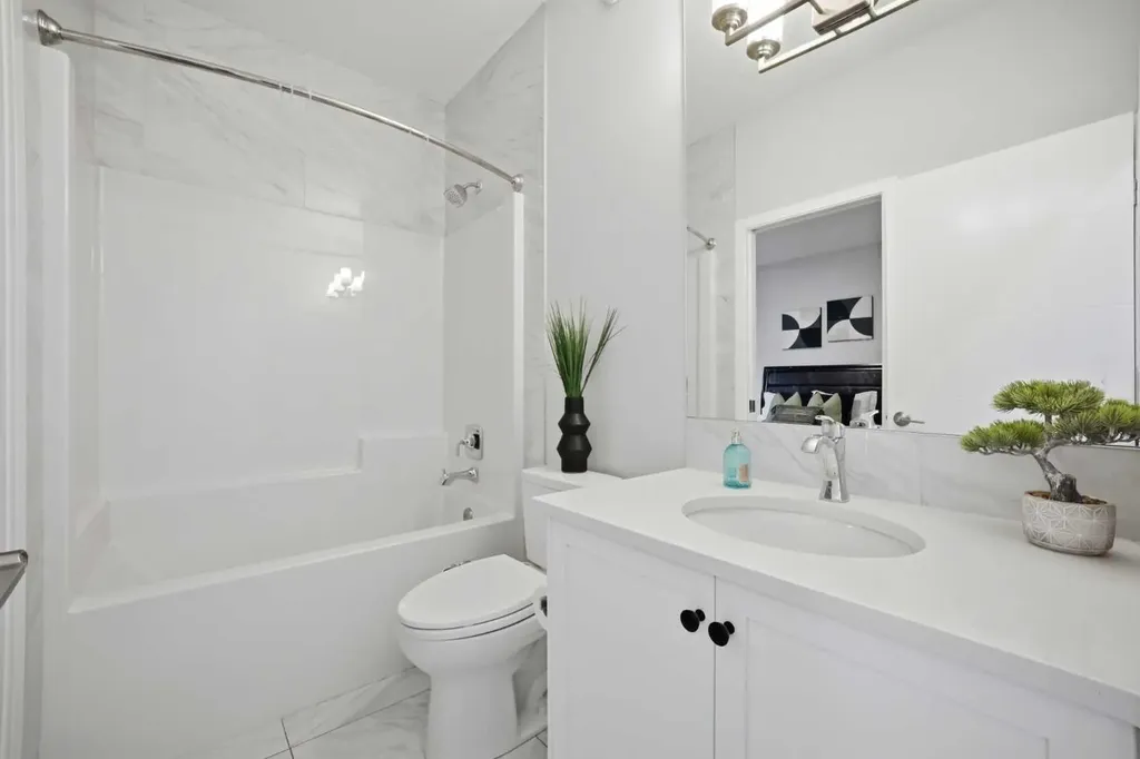 114 Corner Meadows Grove NE Calgary AB T3N 2C3