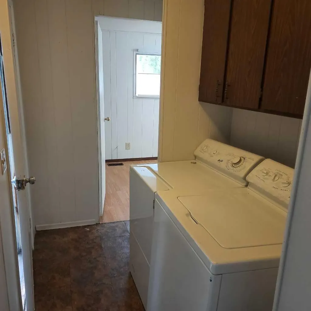 13333 17 Avenue N Blairmore AB T0K 0E0