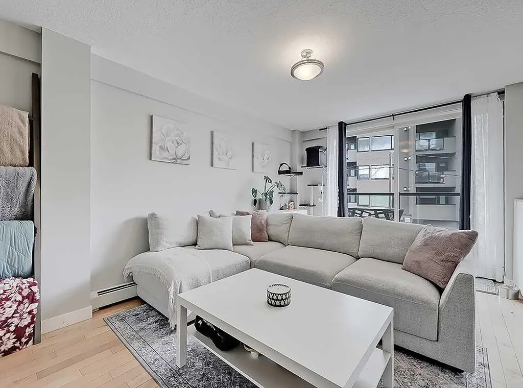 1715 13 Street SW Calgary AB T2T 3P5