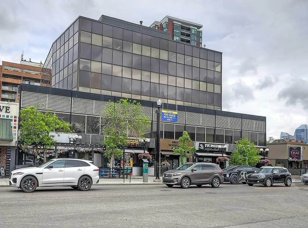 1715 13 Street SW Calgary AB T2T 3P5