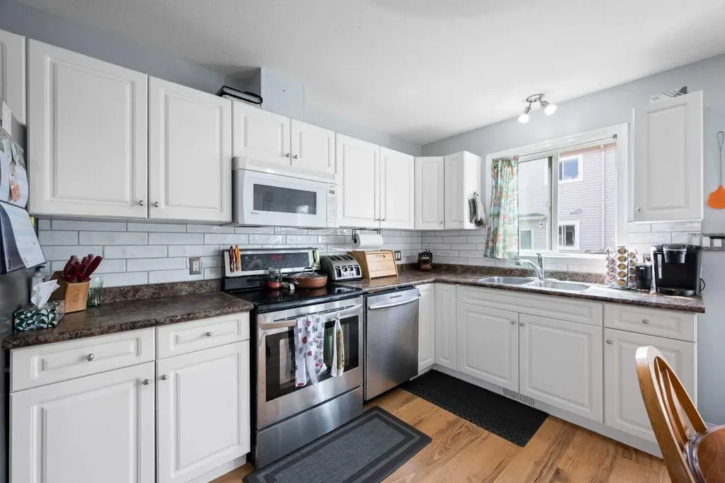 4801 47 Avenue Lloydminster SK S9V 0T9