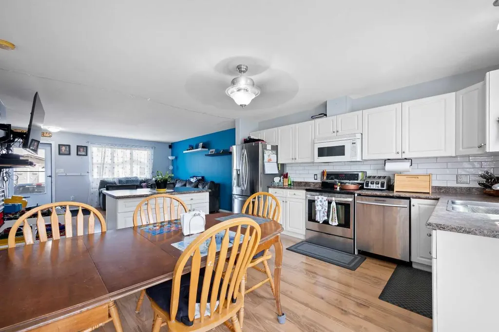 4801 47 Avenue Lloydminster SK S9V 0T9
