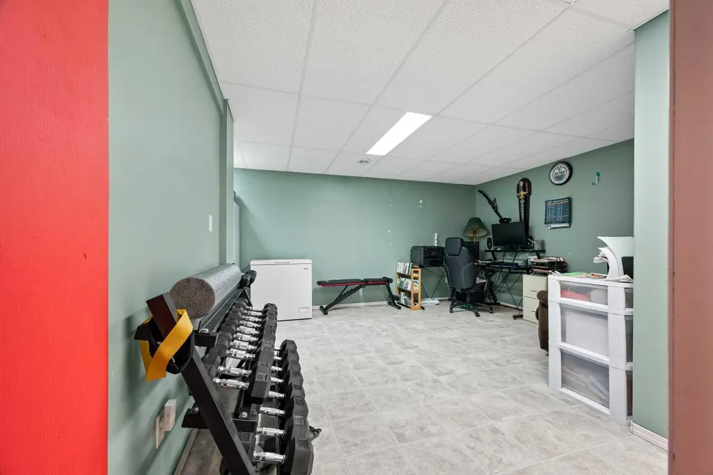 4801 47 Avenue Lloydminster SK S9V 0T9