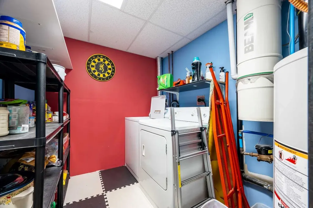 4801 47 Avenue Lloydminster SK S9V 0T9