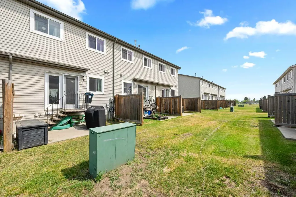 4801 47 Avenue Lloydminster SK S9V 0T9