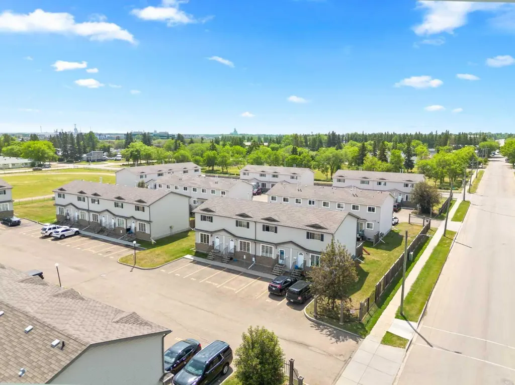 4801 47 Avenue Lloydminster SK S9V 0T9