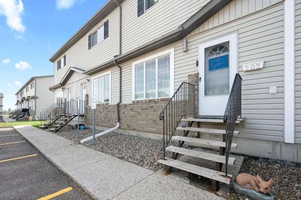 4801 47 Avenue Lloydminster SK S9V 0T9