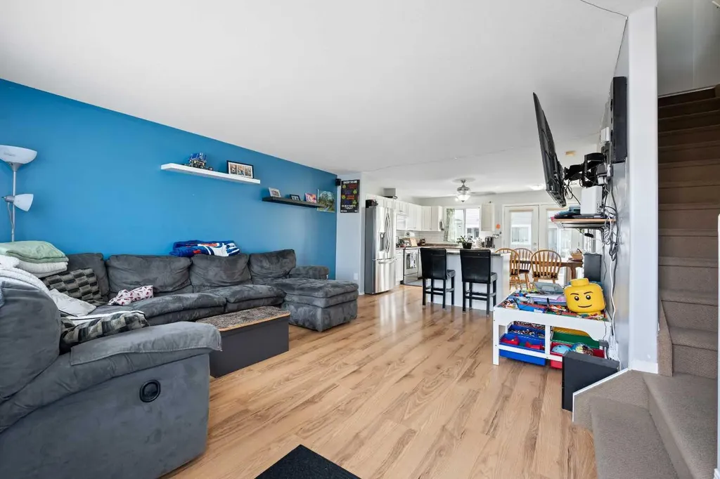 4801 47 Avenue Lloydminster SK S9V 0T9