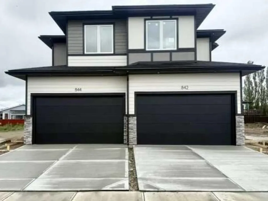844 Beckner Street Carstairs AB T0M 0N0