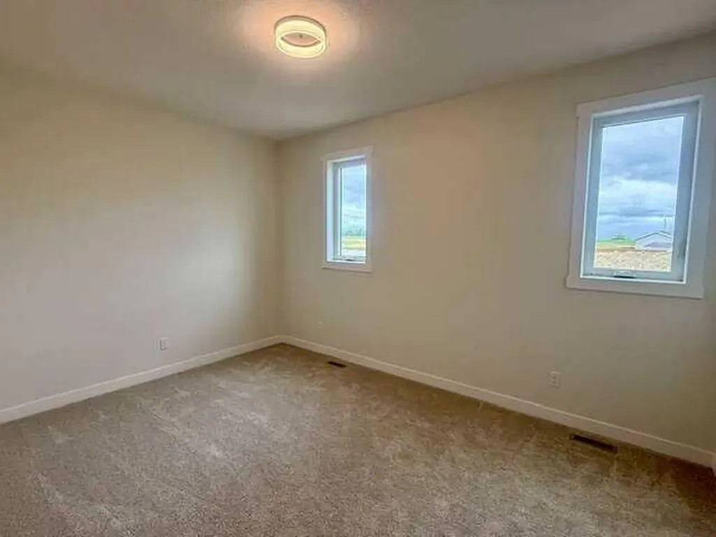 844 Beckner Street Carstairs AB T0M 0N0